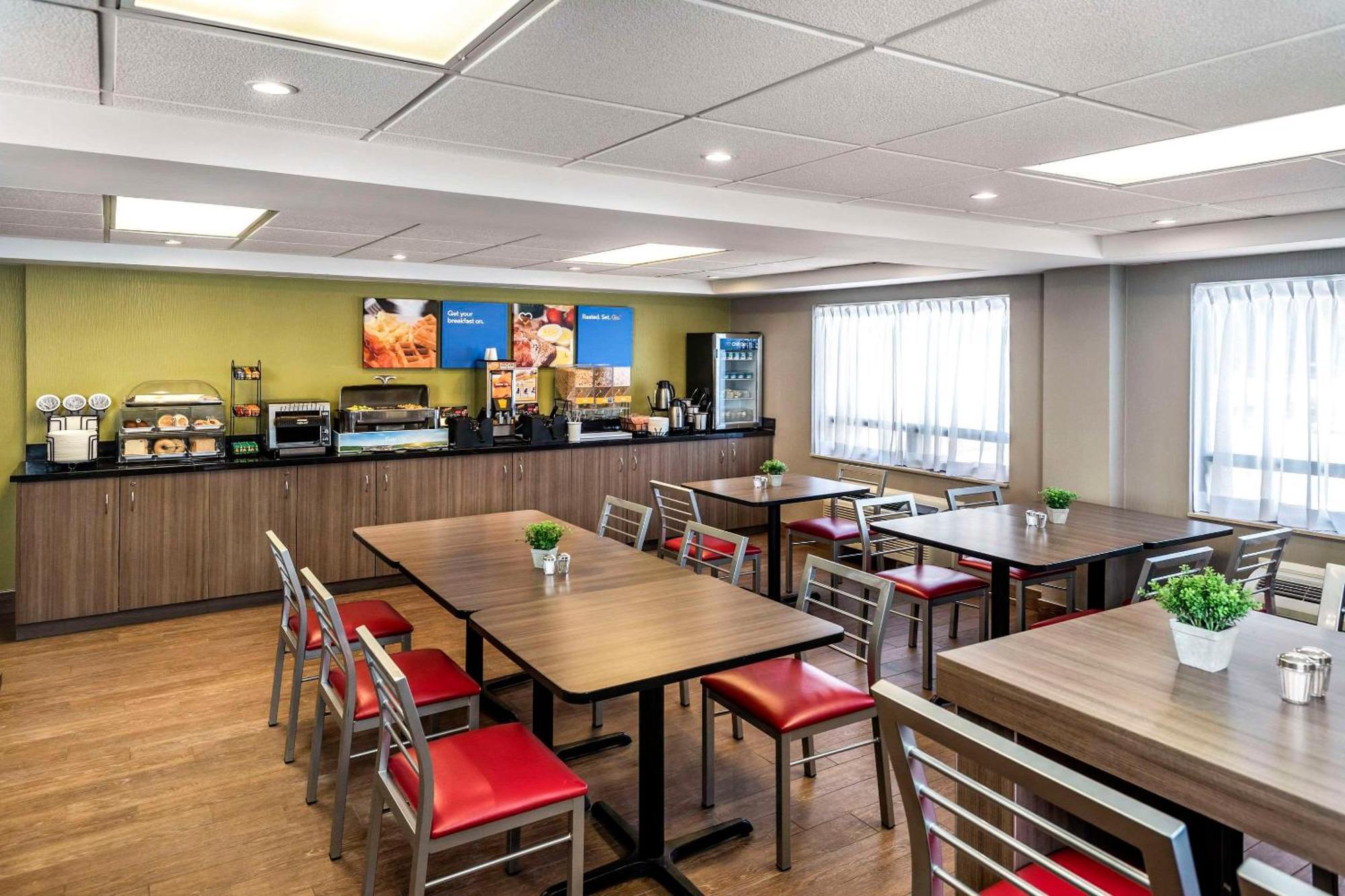 Comfort Inn East Sudbury Exterior photo