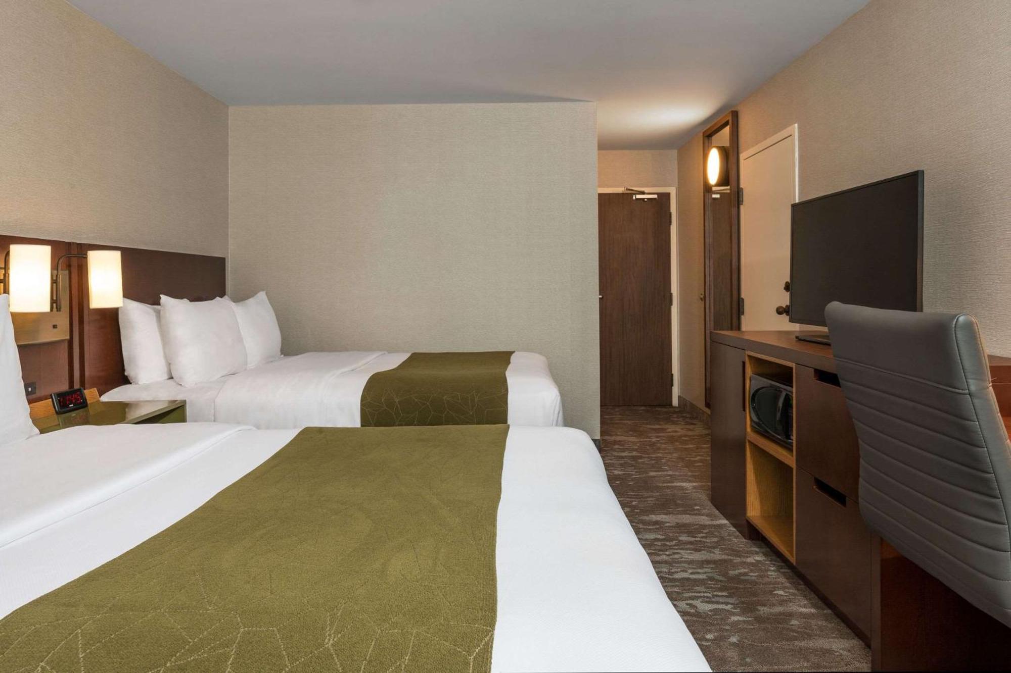 Comfort Inn East Sudbury Exterior photo